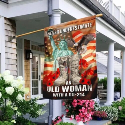 Never Underestimate Old Woman With DD-214 Eagle Liberty Statue Combat Boot Veteran Flag